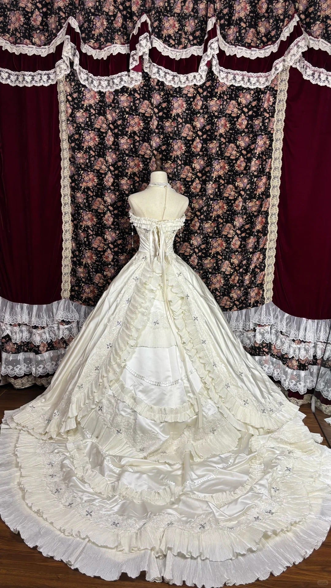 Dreamy Strapless A-Line Tiered Evening Dresses Sequins Beaded Crystals Prom Dress AP2542