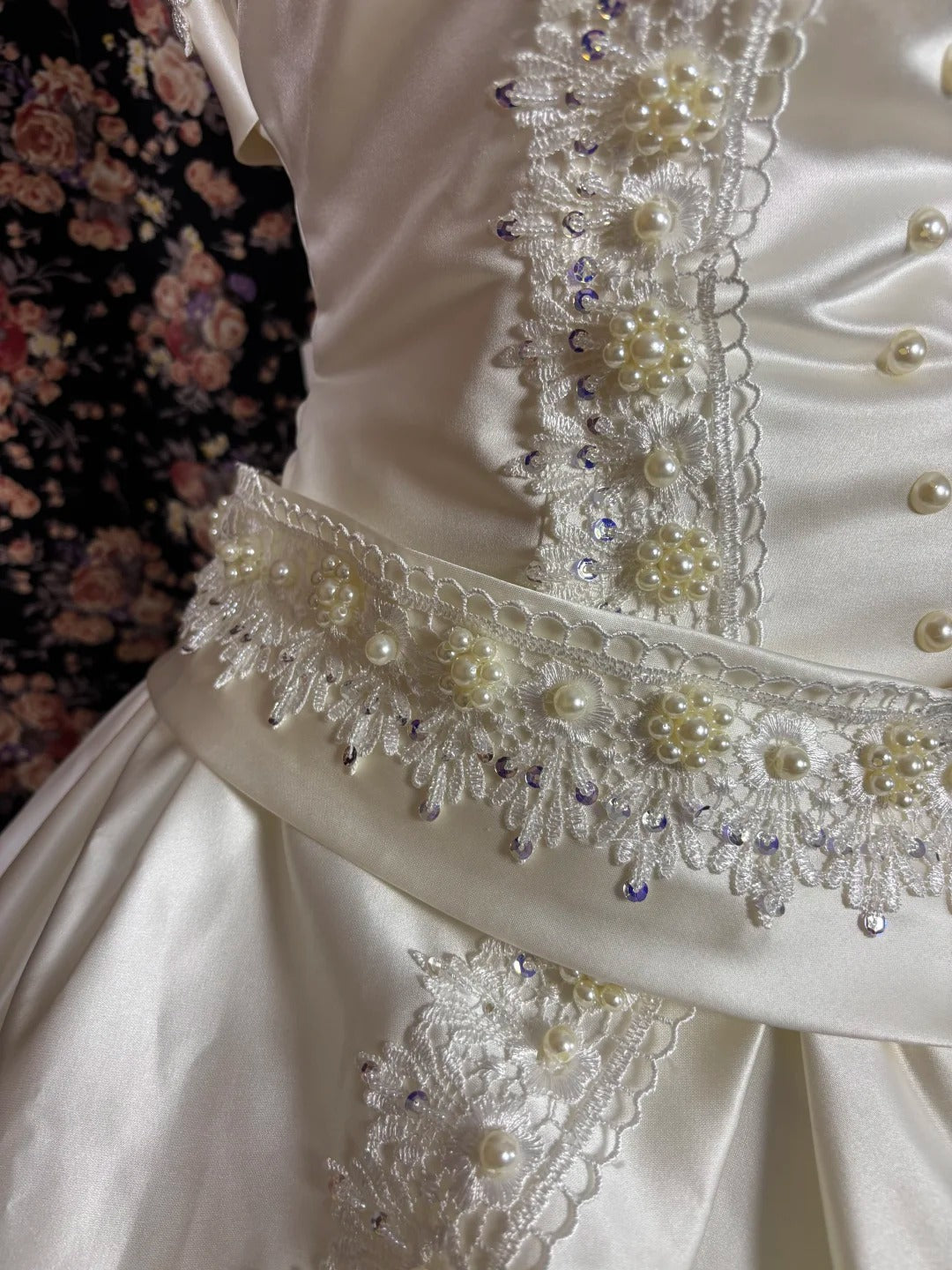 Glam A-Line Strapless Bridal Gowns Beaded Sequins Satin Wedding Dress AP2543