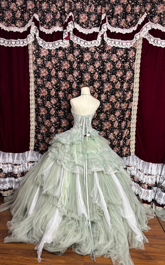 Fashionable A-Line Strapless Evening Dresses Beaded Sequins Lace Tulle Prom Dress AP2546