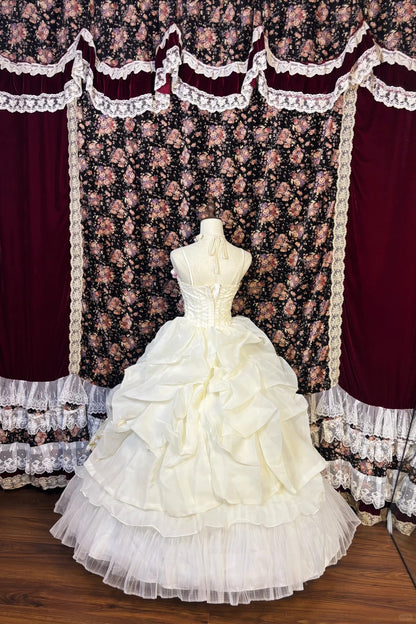 Sweet Spaghetti Strap A-Line Ruffled Evening Gowns Appliques Beading Handmade Flowers Prom Dress AP2552