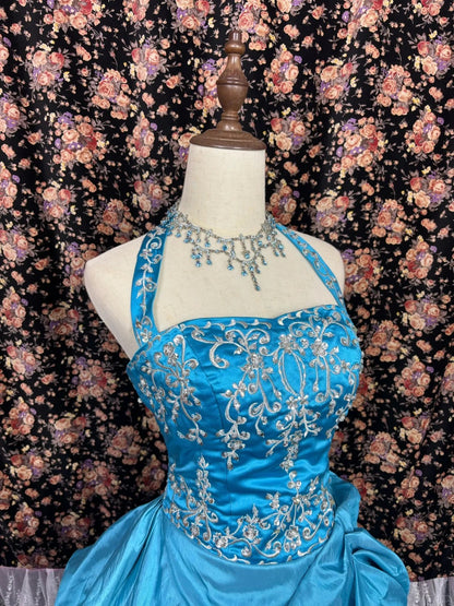 Vintage Halter Neck A-Line Evening Gowns Embroidery Sequins Prom Dress AP2553