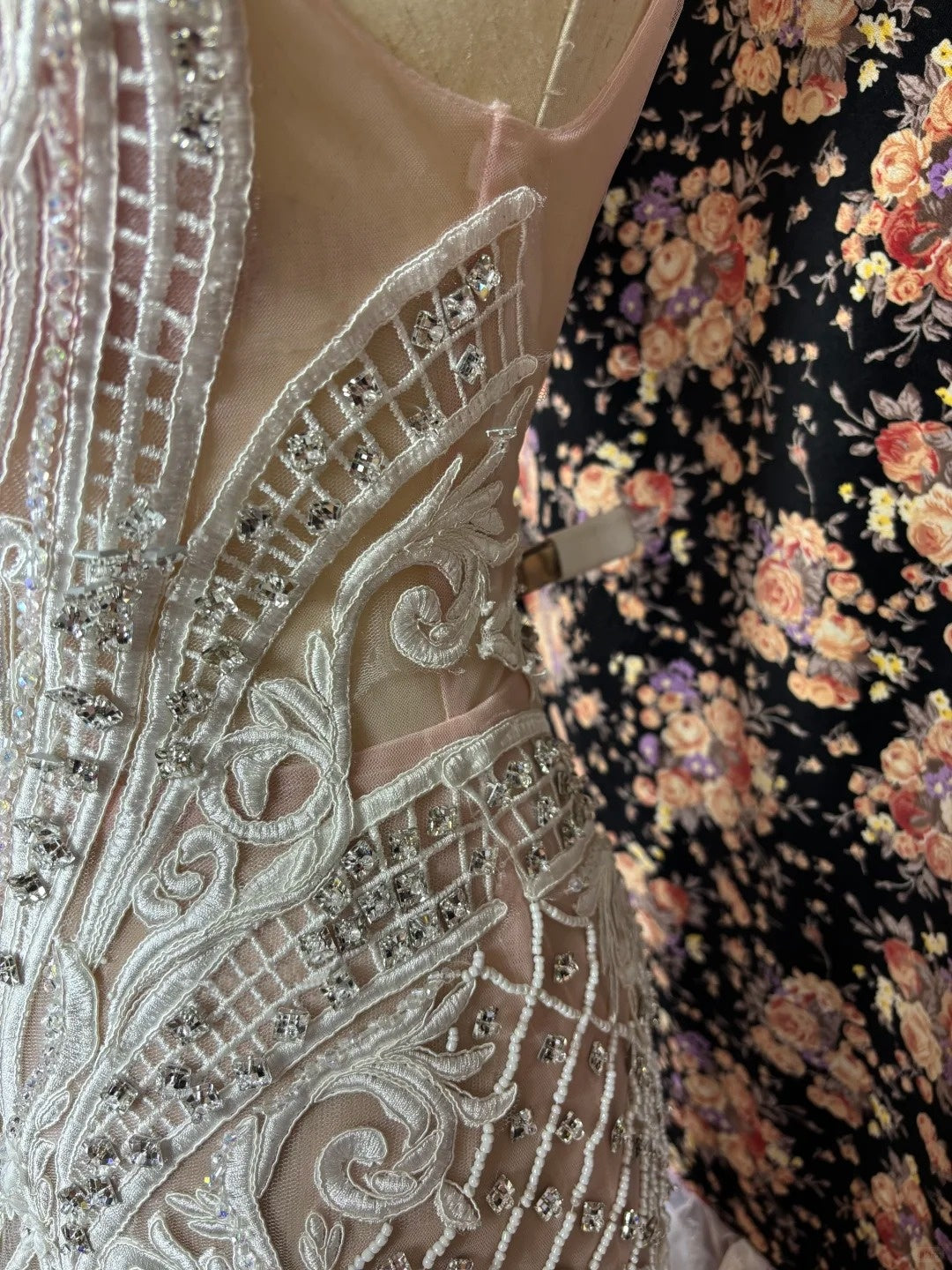 Dreamy Spaghetti Strap Tulle Mermaid Formal Dresses Beaded Crystals Applique Prom Dress AP2555