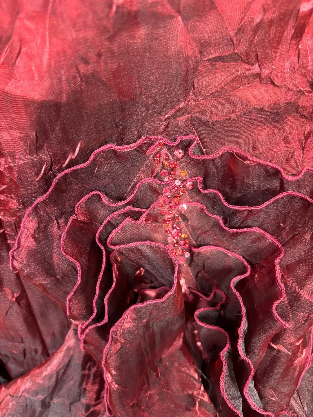 Unique Halter Neck A-Line Ruffled Evening Gowns Beaded Sequins Red Prom Dress AP2556