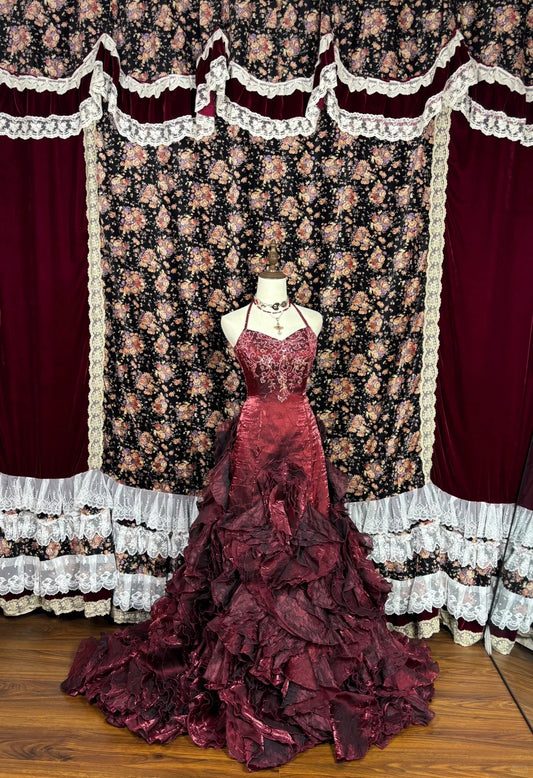 Unique Halter Neck A-Line Ruffled Evening Gowns Beaded Sequins Red Prom Dress AP2556