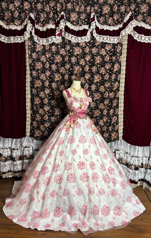 Cute Spaghetti Strap A-Line Embroidered Floral Evening Gowns Rhinestone Beaded Bow Applique Prom Dress AP2568