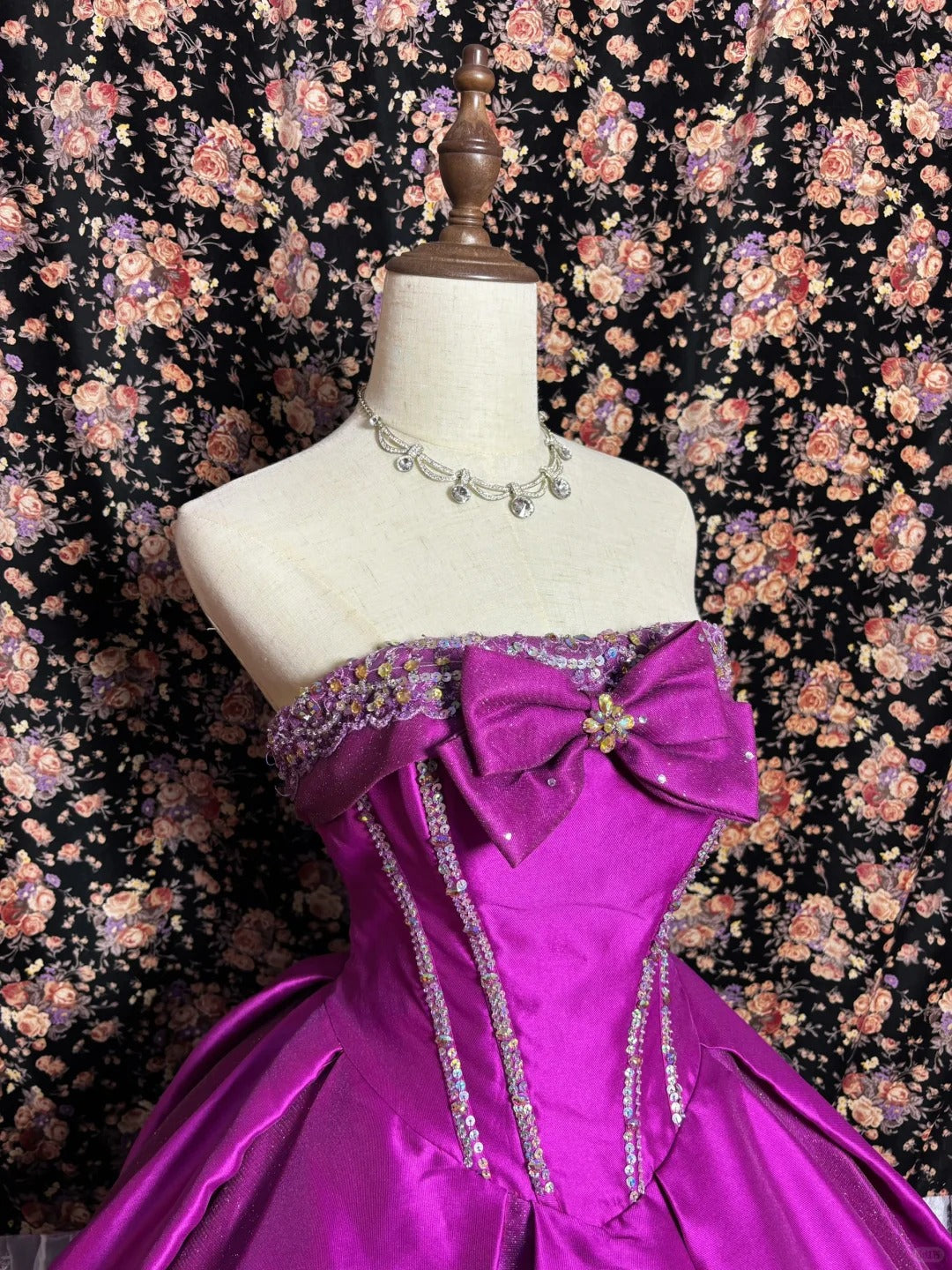 Artistic A-Line Strapless Evening Dresses Crystal Sequins Beading Bow Appliques Prom Dress AP2571