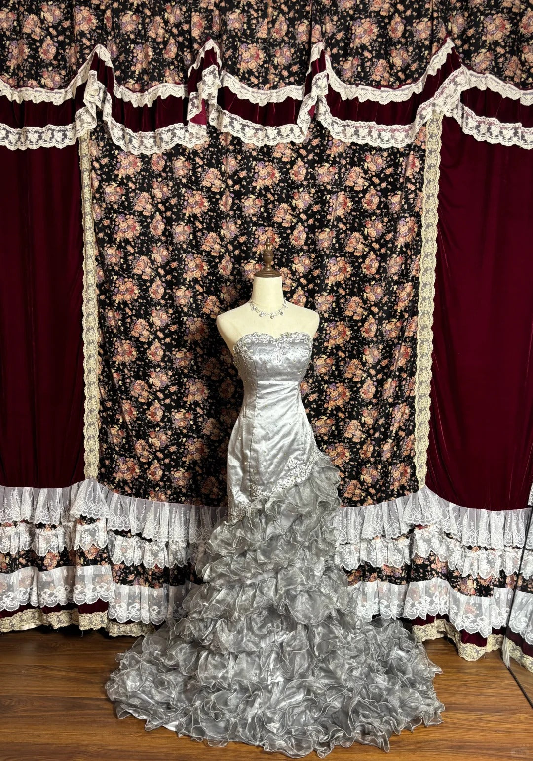 Ethereal Strapless Ruffled Mermaid Formal Dresses Sequins Appliques Beaded Prom Dress AP2574