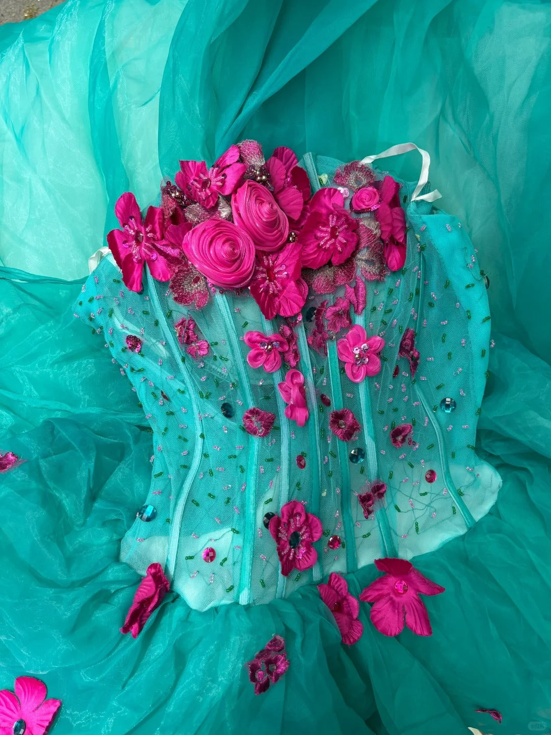 Alluring A-Line Strapless Evening Gowns Crystals Sequins Beading Appliques Prom Dress AP2576