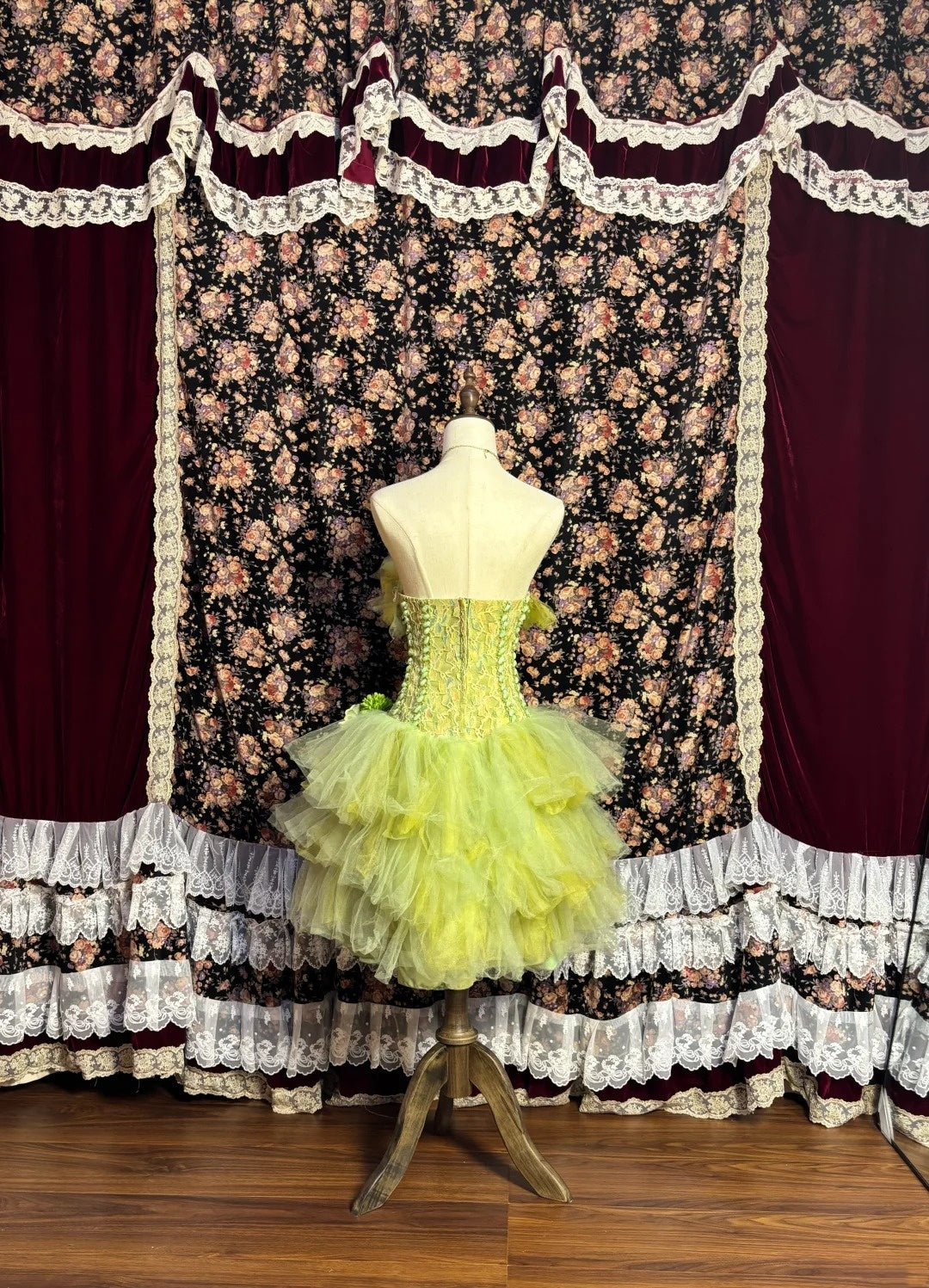 Dopamine Style Strapless A-Line Birthday Dresses Handmade Flowers Sequins Beading Homecoming Dress AP2588