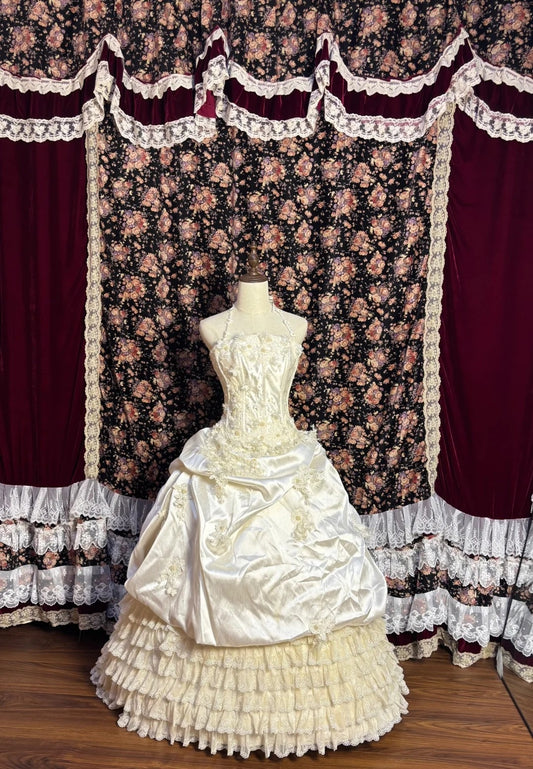 Chic Halter Neck A-Line Tiered Evening Gowns Beading Sequins Applique Prom Dress AP2592