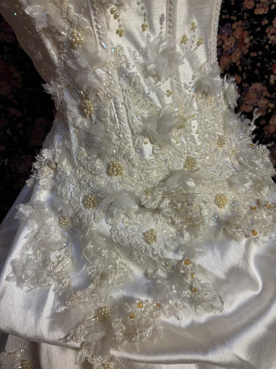 Chic Halter Neck A-Line Tiered Evening Gowns Beading Sequins Applique Prom Dress AP2592