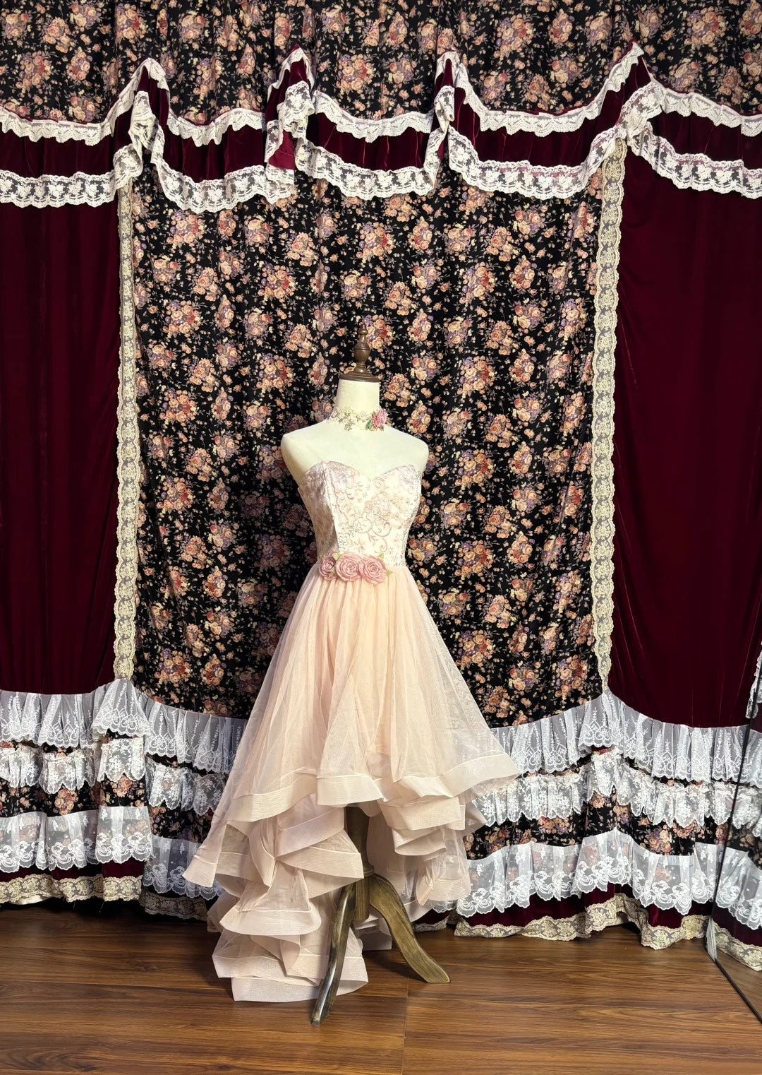 Elegant A-Line Strapless Birthday Dresses Embroidery Handmade Flowers Homecoming Dress AP2596