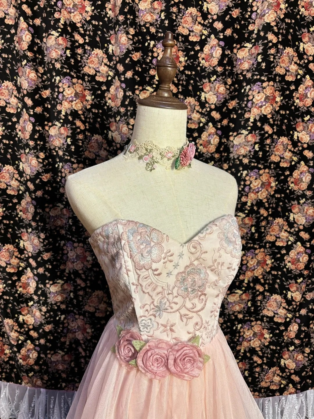 Elegant A-Line Strapless Birthday Dresses Embroidery Handmade Flowers Homecoming Dress AP2596