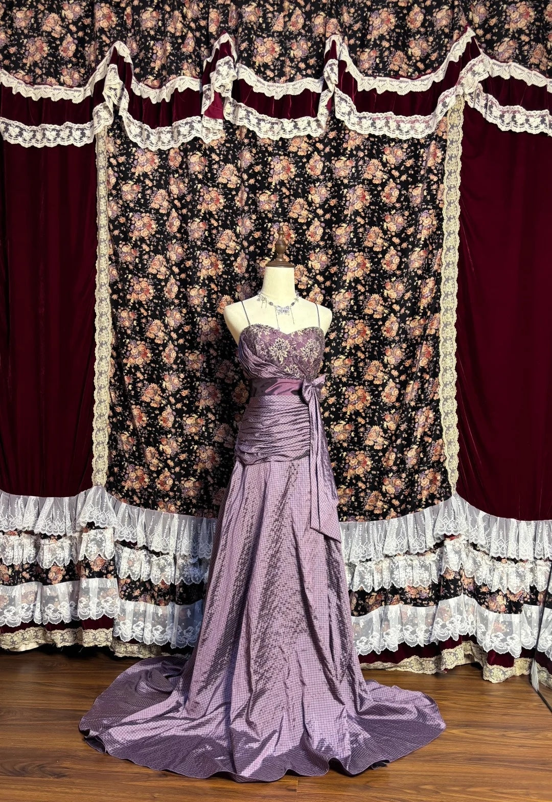 Cute Spaghetti Strap Sheath Prom Dress Bow Beaded Sequins Formal Dresses AP2600