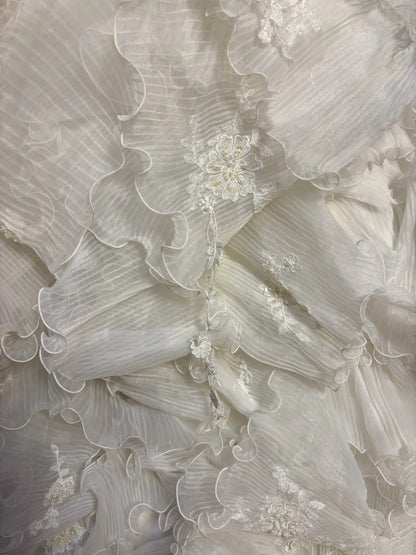 Artistic Strapless Ruffles Mermaid Bridal Gowns Beaded Sequins Appliques Pleated Wedding Dress AP2602