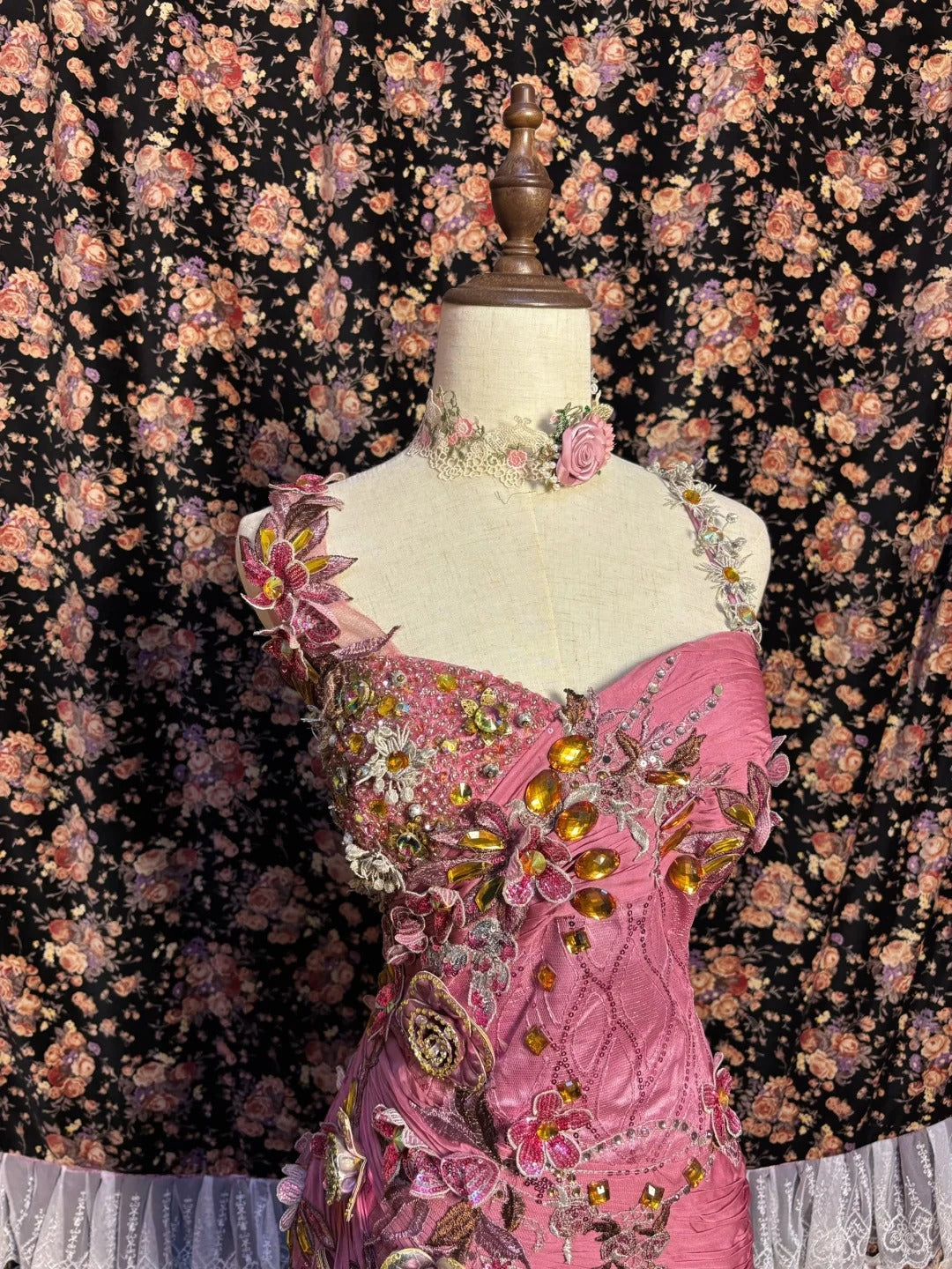 Ethereal Spaghetti Strap Mermaid Prom Dress Sequins Beading Applique Crystals Formal Dresses AP2605