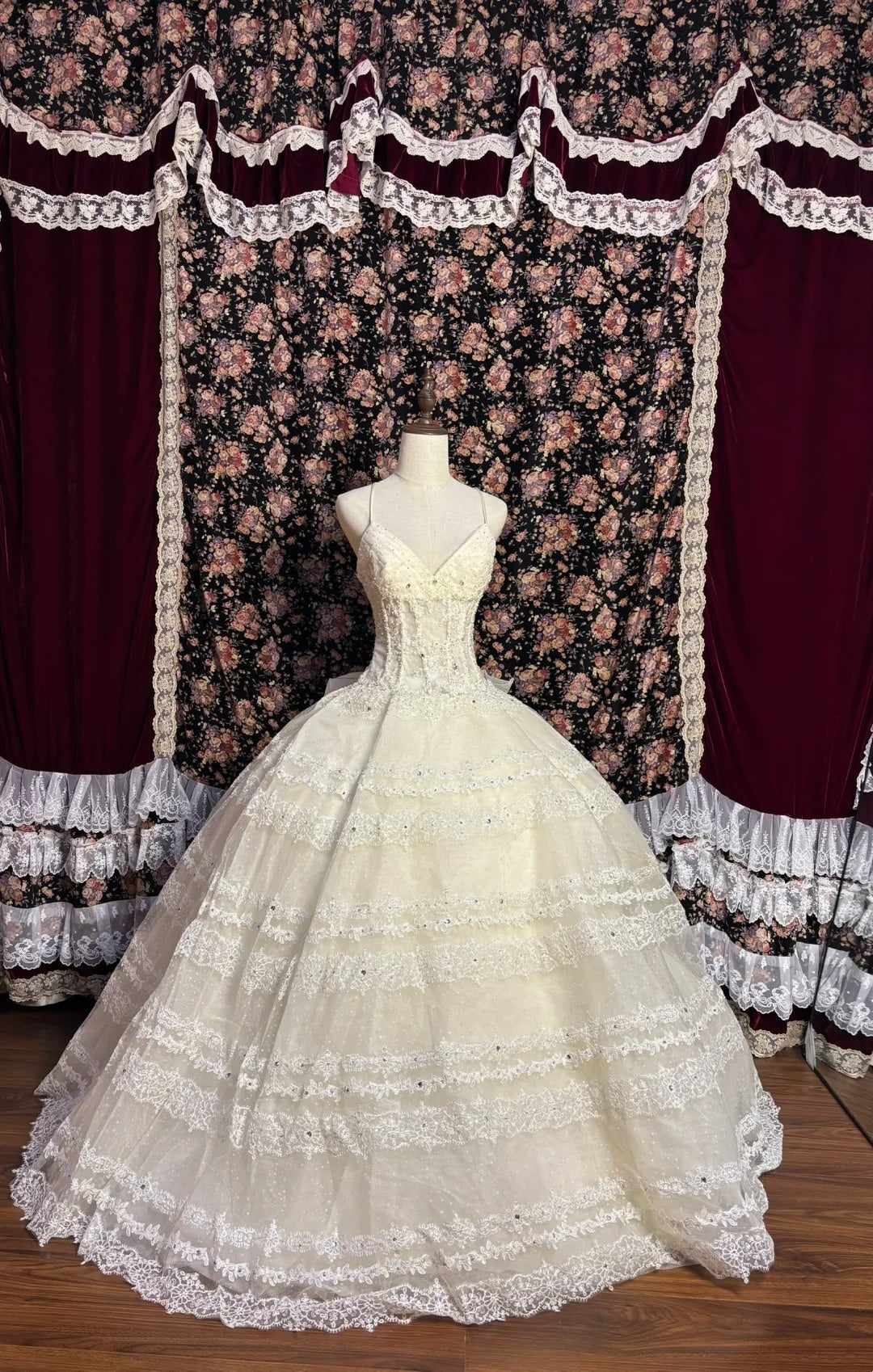 Alluring Spaghetti Strap A-Line Prom Dress Sequins Beading Crystals Bows Lace Formal Dresses AP2607