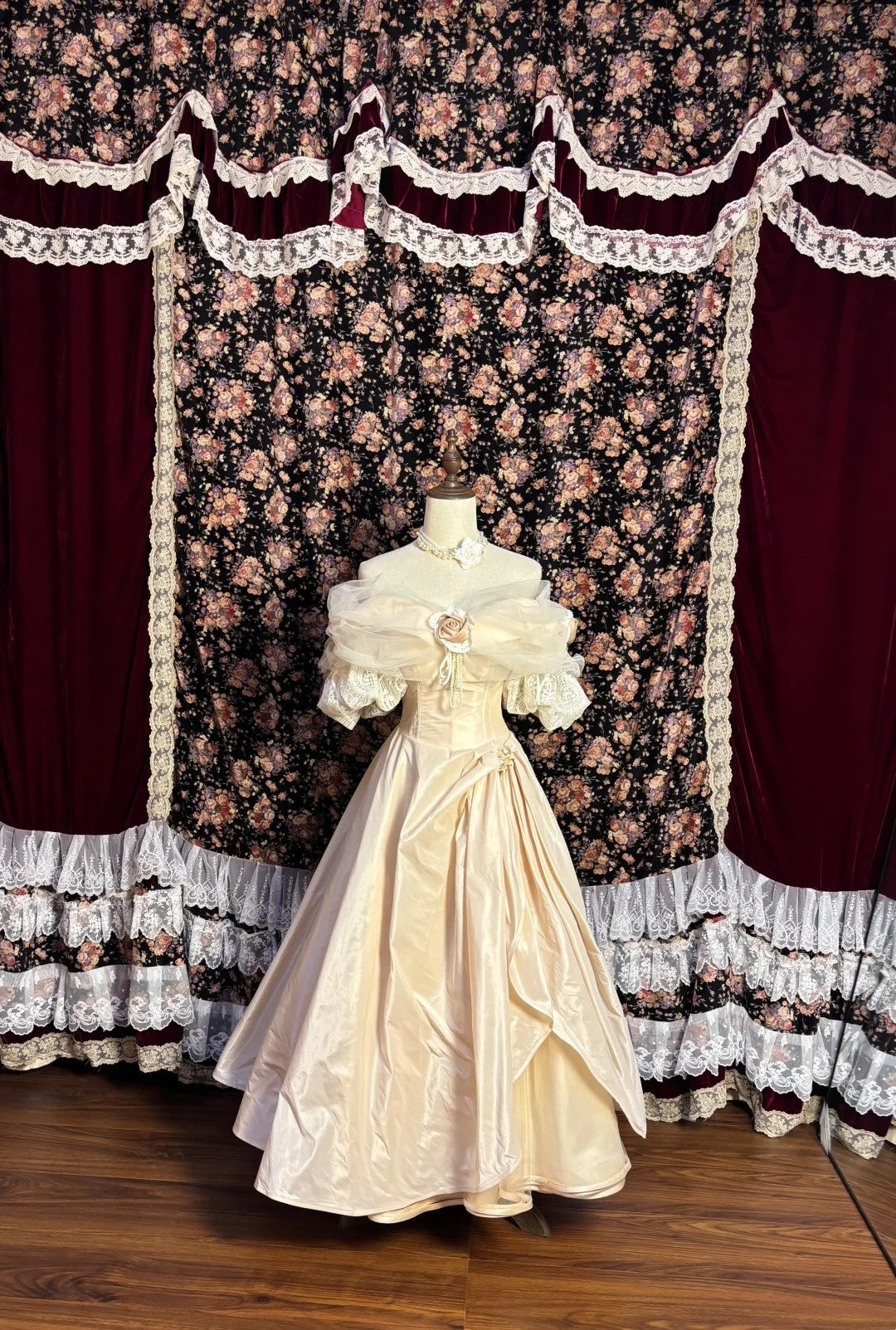 Glamorous Off-Shoulder A-Line Formal Dresses Handmade Flowers Beading Pearls Prom Dress AP2610