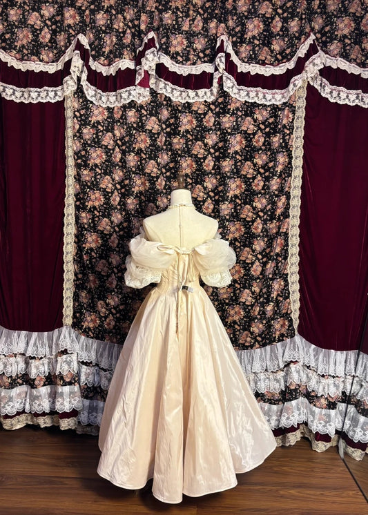 Glamorous Off-Shoulder A-Line Formal Dresses Handmade Flowers Beading Pearls Prom Dress AP2610