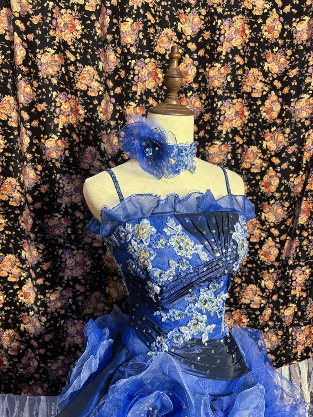 Blue Spaghetti Strap A-Line Prom Dress Applique Sequins Handmade Flowers Formal Dresses AP2617