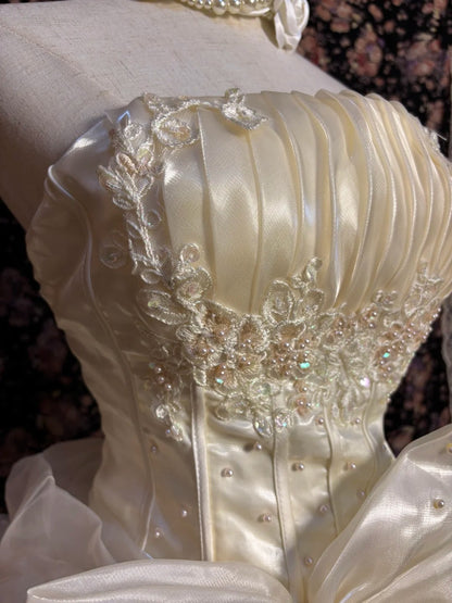 Ornate Strapless A-Line Bridal Gowns Bow Beading Sequins Appliques Wedding Dress AP2622