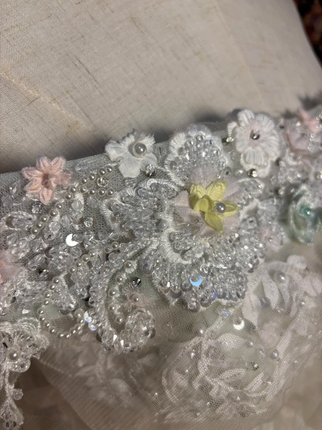 Luxury Off-Shoulder A-Line Evening Gowns Appliques Sequins Beading Long Sleeve Prom Dress AP2626