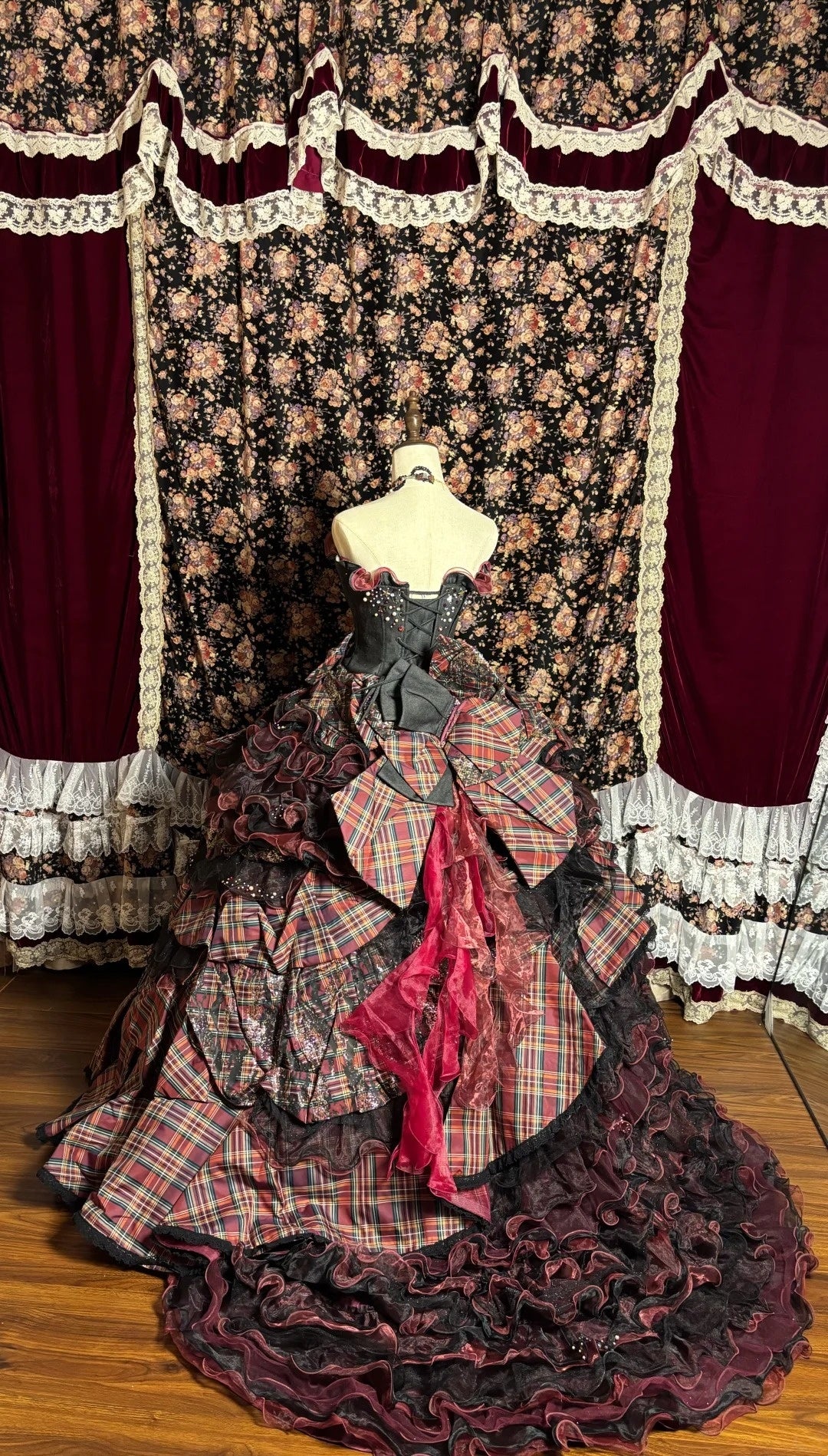 Fantastic Strapless A-Line Evening Dresses Crystals Bow Sequins Beaded Plaid Prom Dress AP2630