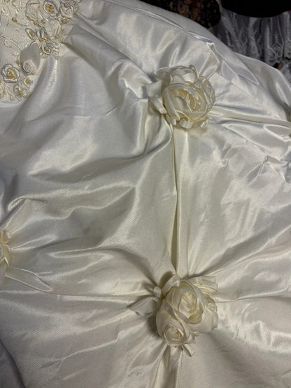 Vintage A-Line Spaghetti Strap Bridal Gowns Beading Handmade Flowers Wedding Dress AP2633