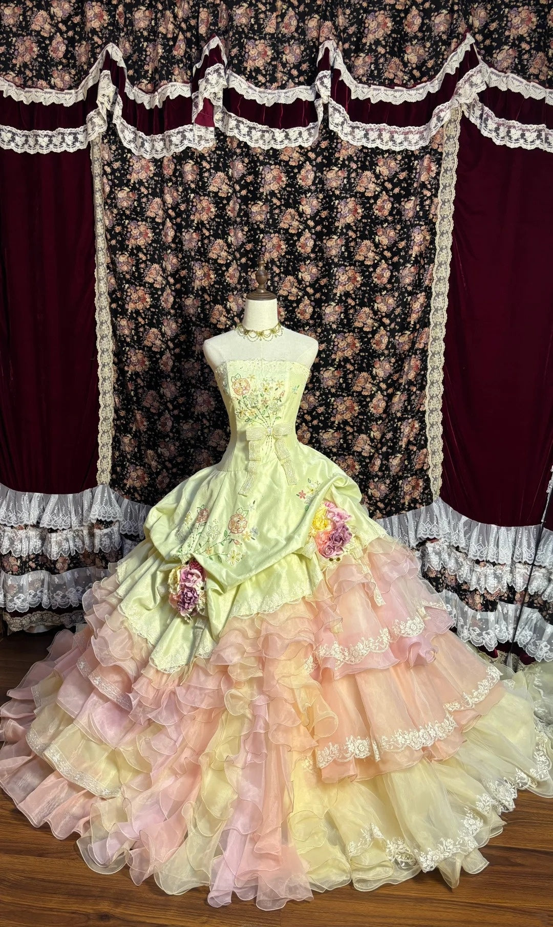 Artistic Strapless A-Line Evening Dresses Sequins Beading Handmade Flowers Bow Prom Dress AP2634