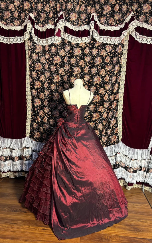 Ethereal Spaghetti Strap A-Line Prom Dress Red Sequins Handmade Flowers Applique Formal Dresses AP2636