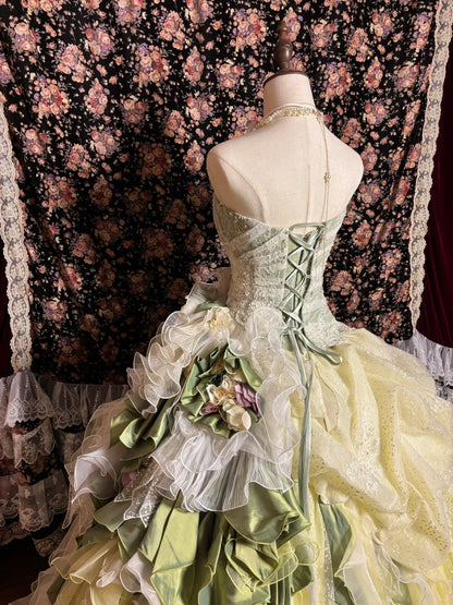 Alluring Strapless A-Line Evening Dresses Tiered Tulle Sequins Beaded Handmade Flowers Prom Dress AP2637