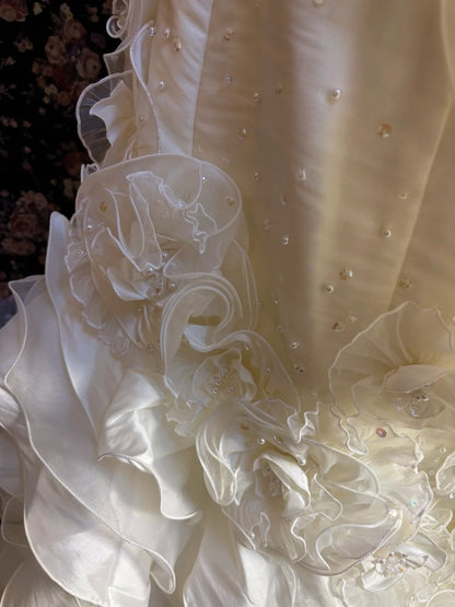 Sheen One-Shoulder Mermaid Bridal Gowns Ruffled Beaded Handmade Flowers Seqins Wedding Dress AP2638