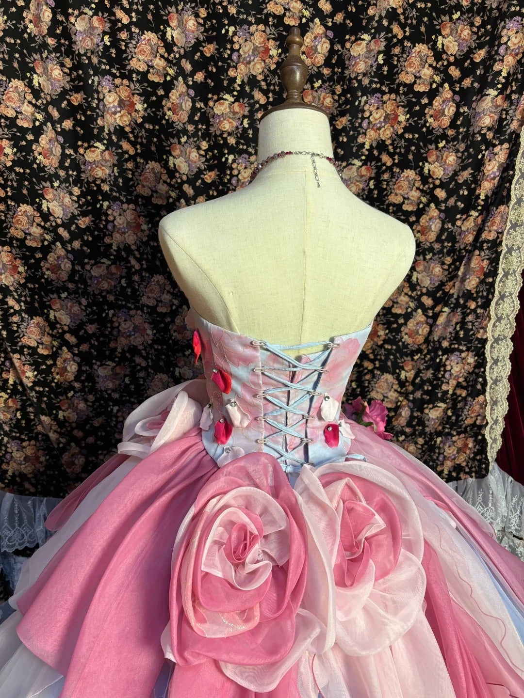 Gorgeous Strapless A-Line Evening Dresses Petals Beaded Handmade Flowers Prom Dress AP2639