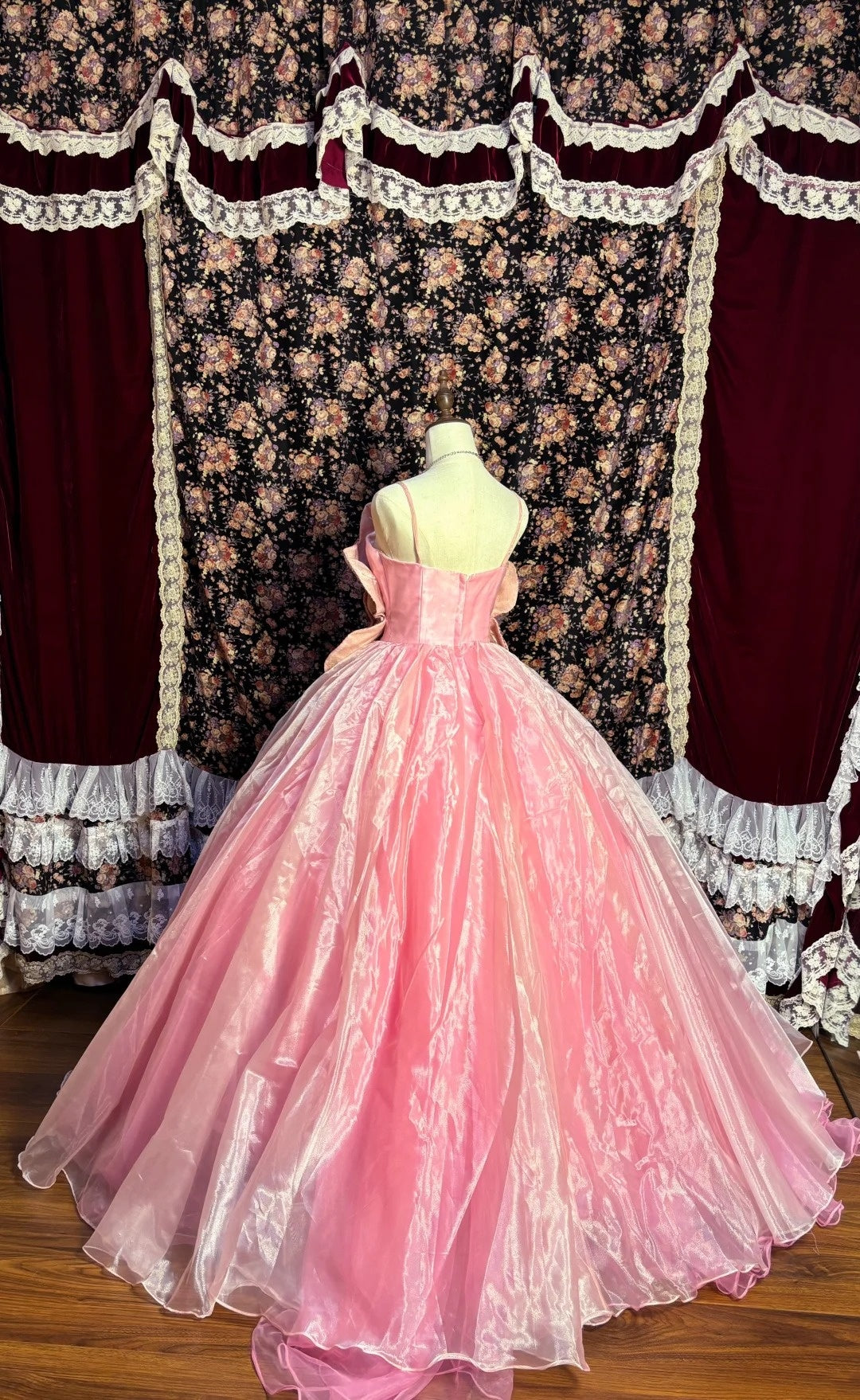 Dramatic Spaghetti Strap A-Line Prom Dress Sequins Applique Crystals Beading Formal Dresses AP2642