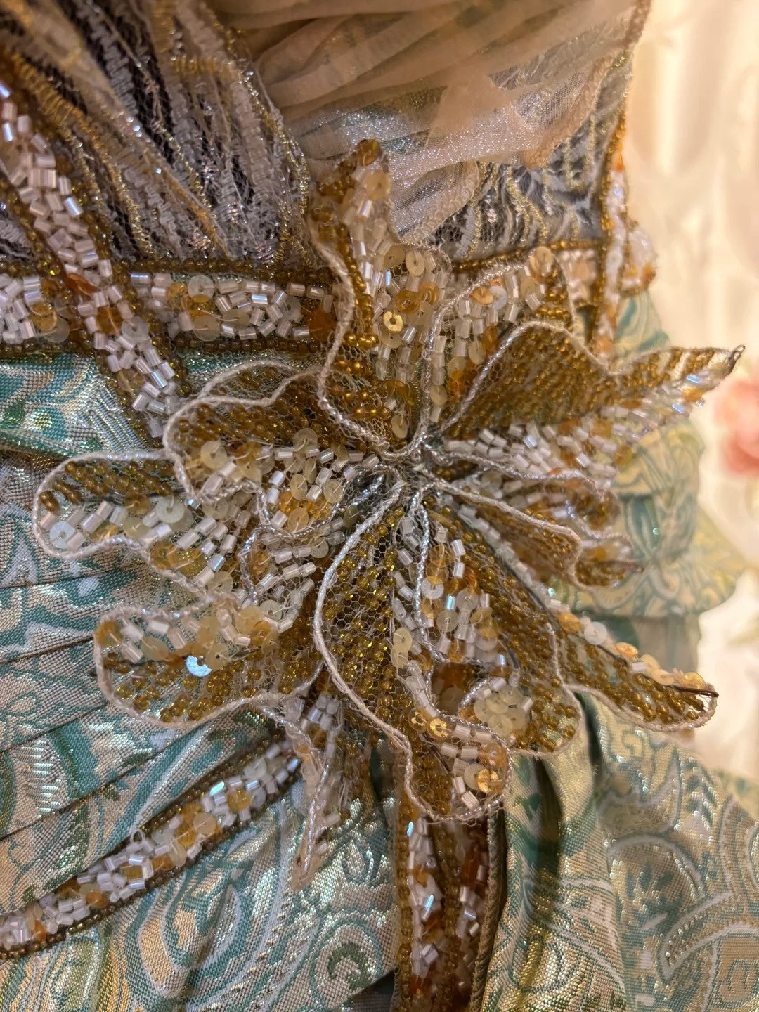 Fashionable Mermaid Ruffled Halter Neck Formal Dresses Backless Beading Sequins Tiered Prom Dress AP2646