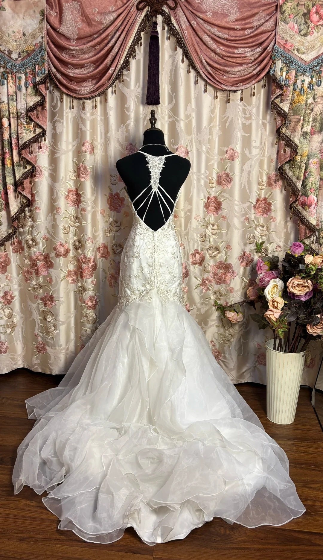 Luxurious Sweetheart Neck Mermaid Bridal Gowns Beading Appliques Sequins Wedding Dress AP2655