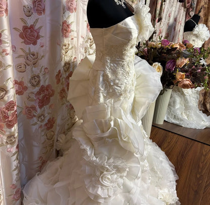 Luxury Strapless Mermaid Bridal Gowns Beaded Applique Handmade Flowers Sequins Wedding Dress AP2657