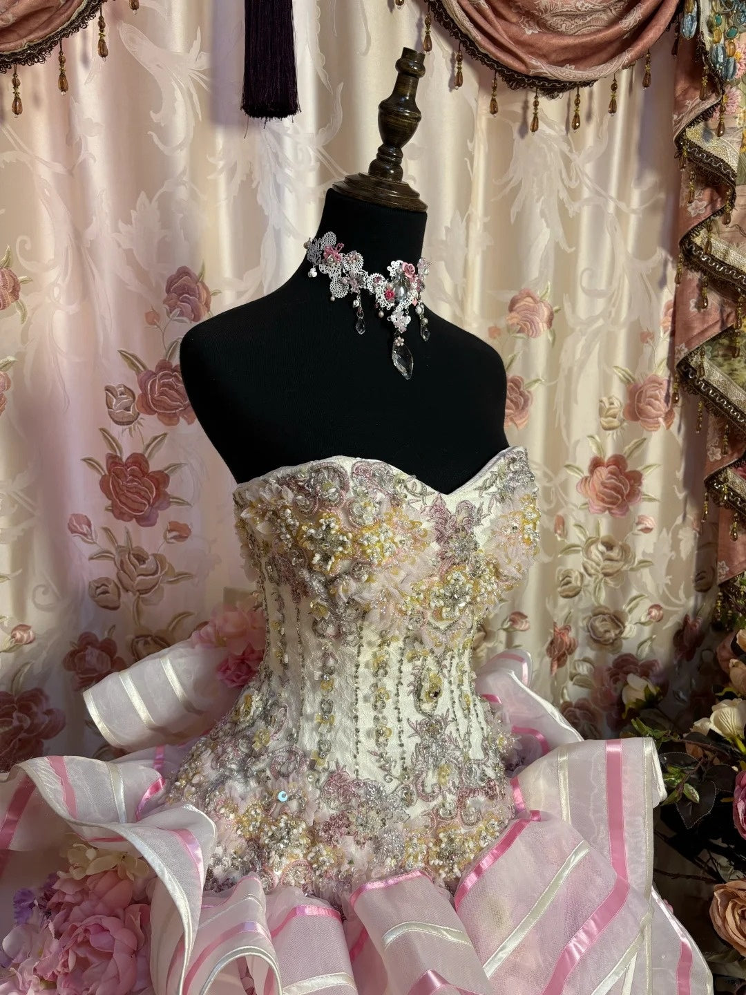 Ruffled Strapless A-Line Evening Dresses Sequins Handmade Flowers Appliques Rhinestone Prom Dress AP2675