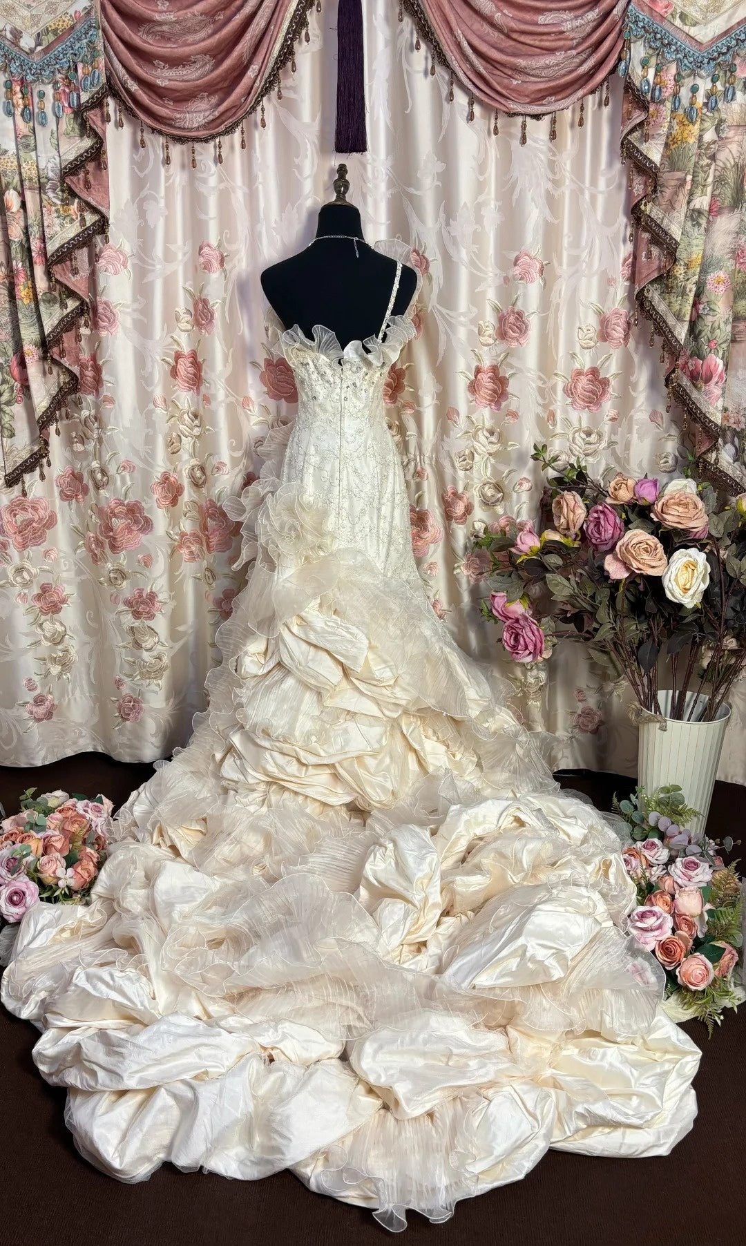 Fabulous One-Shoulder Mermaid Bridal Gowns Beading Crystals Applique Sequins Wedding Dress AP2710