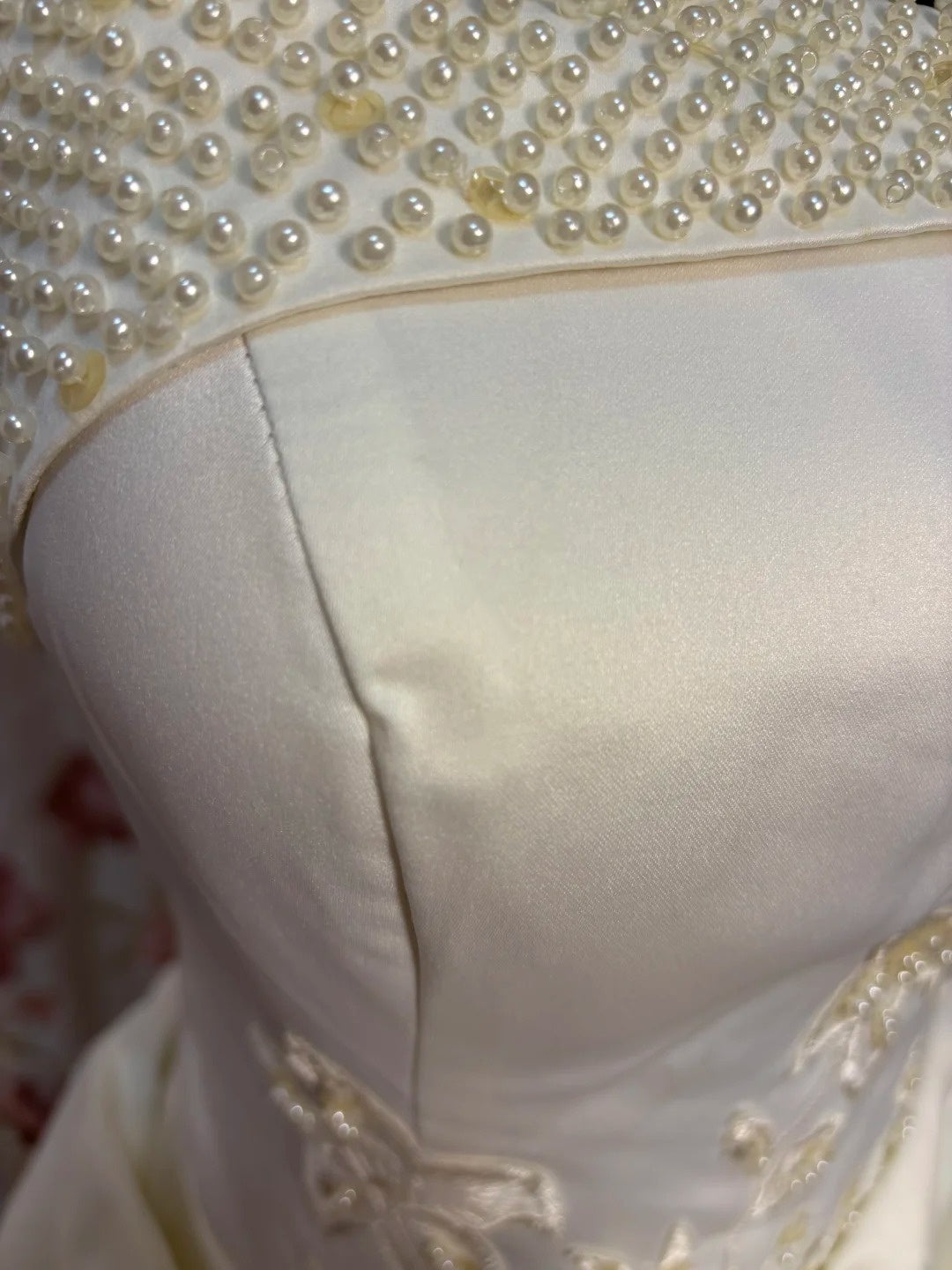 Luxury A-Line Spaghetti Strap Bridal Gowns Sequins Beaded Appliques Bow Wedding Dress AP2713