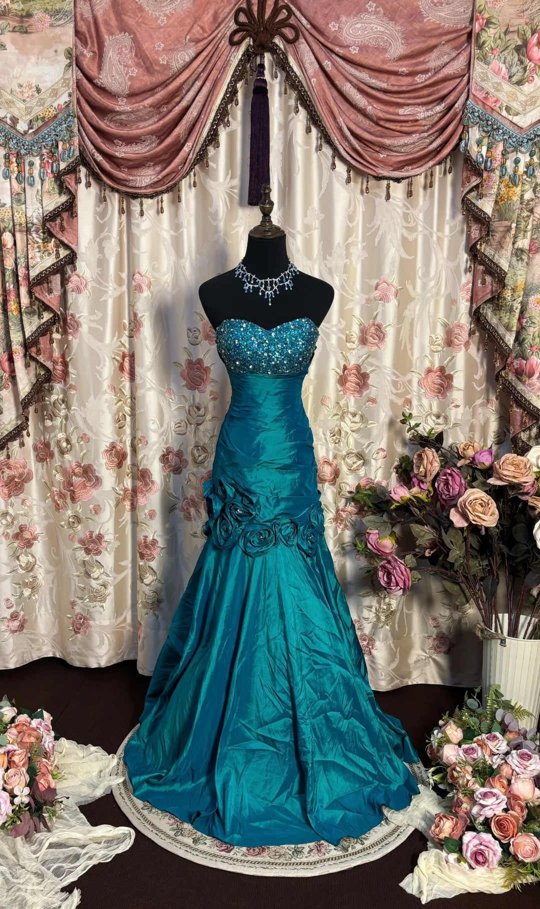Vintage Strapless Mermaid Evening Gowns With Flowers Sequins Prom Dress AP2720