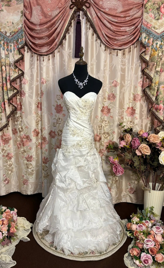 Sheen Mermaid Strapless Bridal Gowns Sequins Appliques Beading Tulle Wedding Dress AP2726