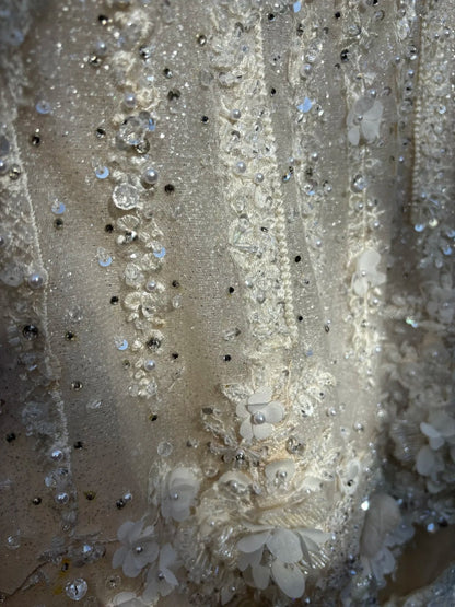 Gorgeous Mermaid Spaghetti Strap Bridal Gowns Sequins Beading Appliques Feather Wedding Dress AP2728