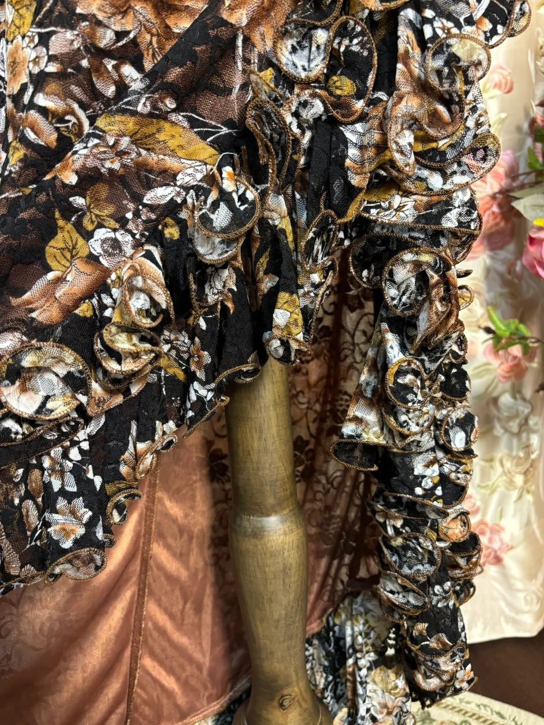 Fashionable Halter Neck Sheath Long Evening Gowns Floral Print Ruffles Prom Dress AP2736