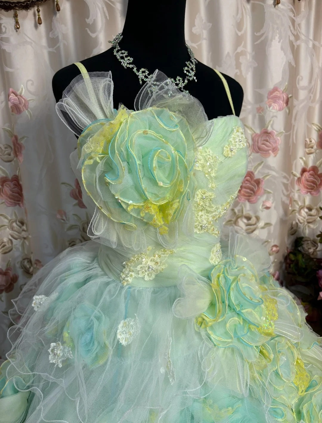 Dopamine Style A-Line Spaghetti Strap Prom Dress Beading Handmade Flowers Sequins Tulle Formal Dresses AP2741