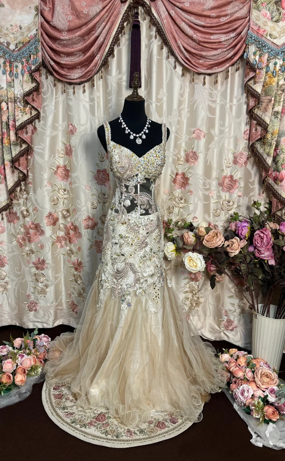 Sparkly Mermaid Spaghetti Strap Prom Dress Crystals Sequins Beading Tulle Formal Dresses AP2742