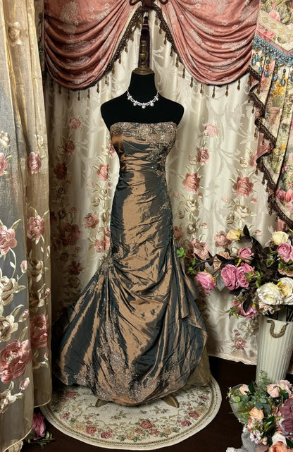 Pretty Strapless Mermaid Evening Gowns Appliques Sequins Beaded Prom Dress AP2759