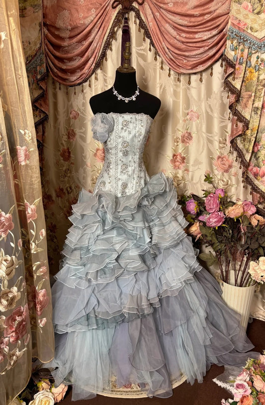 Classical A-Line Strapless Evening Gowns Tiered Tulle Sequins Beading 3D Floral Prom Dress AP2772