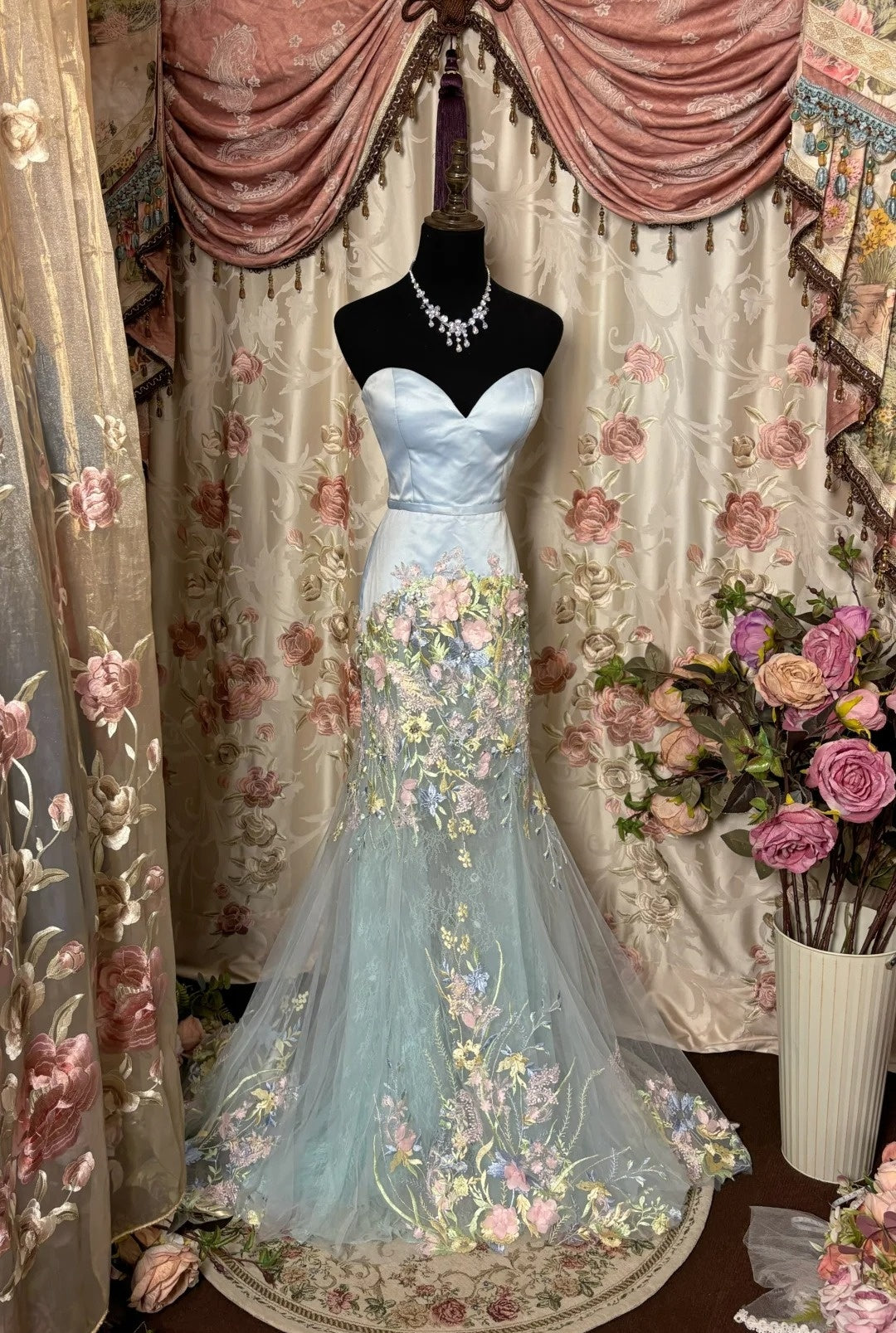 Artistic Strapless Mermaid Evening Gowns Beaded Appliques Crystals Tulle Prom Dress AP2777