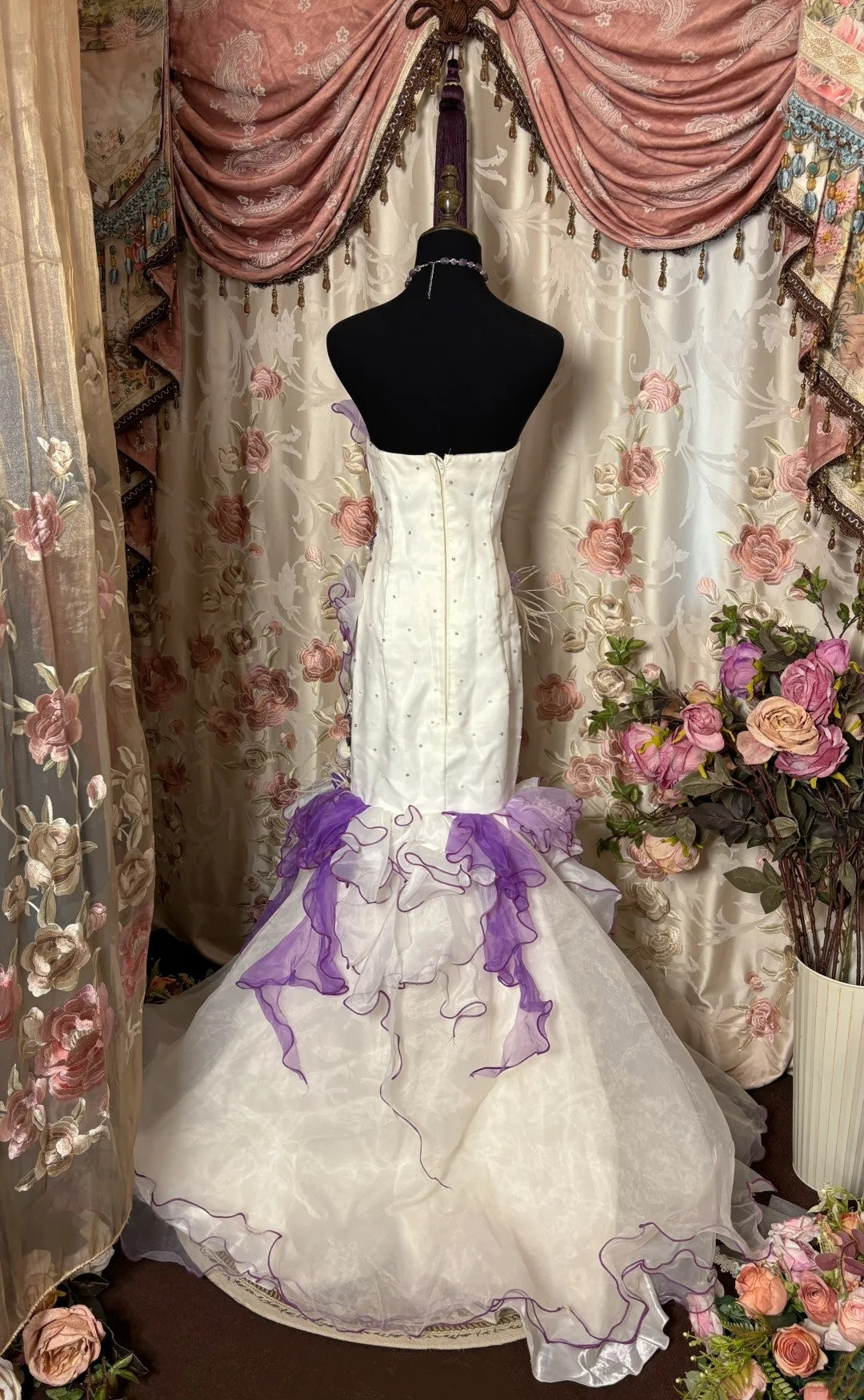 Ethereal Strapless Mermaid Evening Gowns Appliques Feather Beaded Sequins Prom Dress AP2780